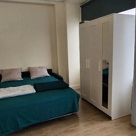 Spacieux Studio Paris Gambetta *