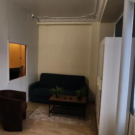 Spacieux Studio Paris Gambetta *