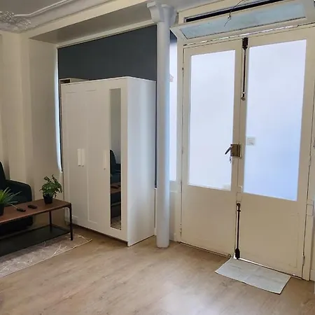 Spacieux Studio Paris Gambetta Párizs