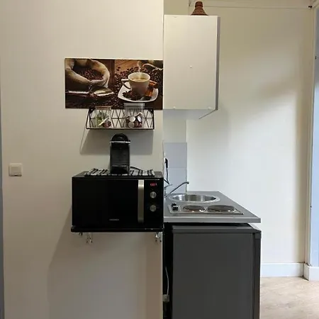 Spacieux Studio Paris Gambetta 公寓 *