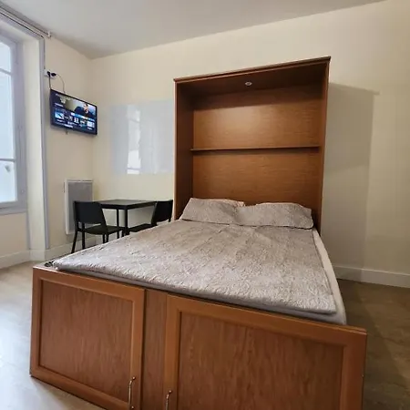 Spacieux Studio Paris Gambetta